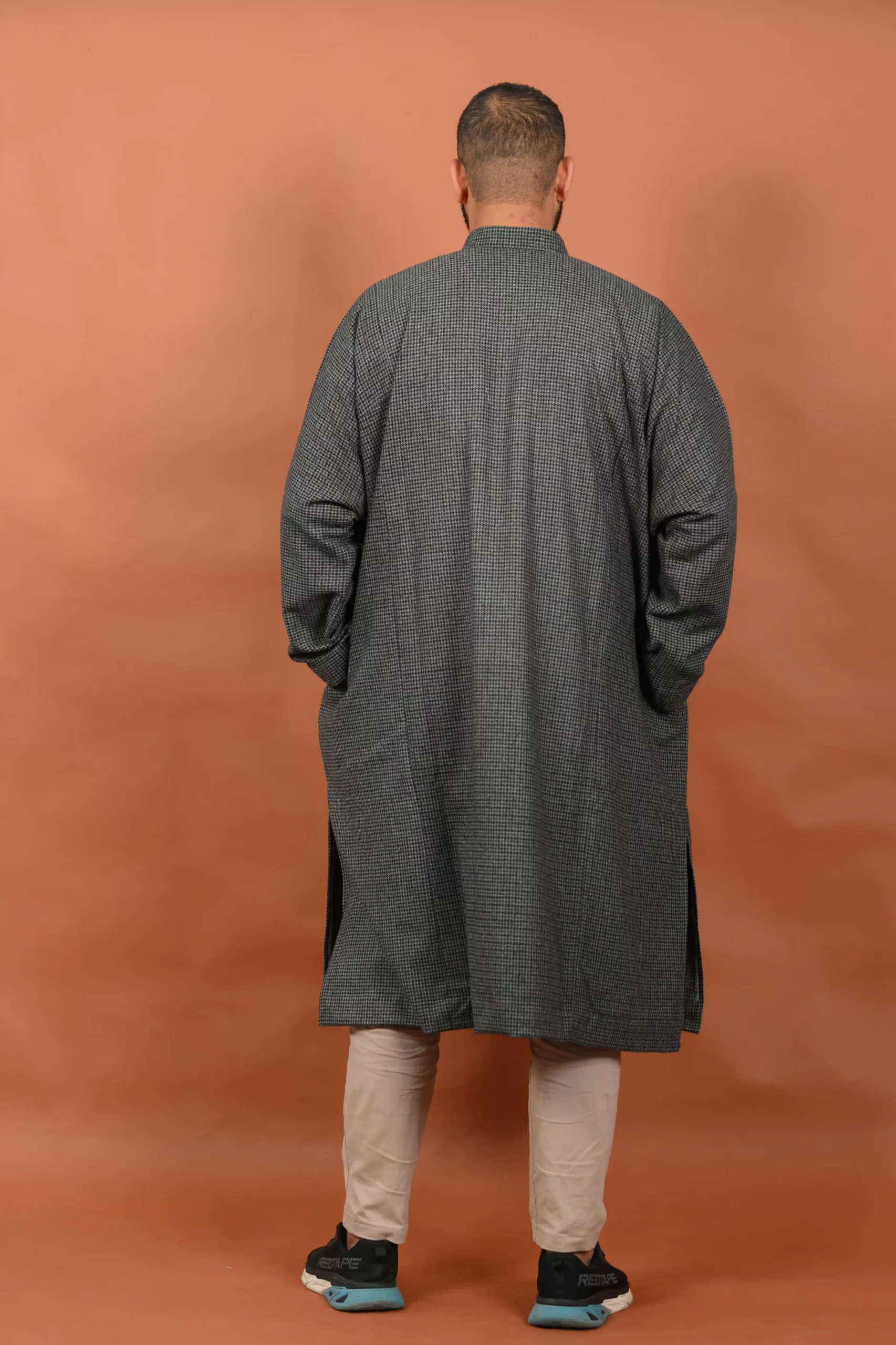 Men's traditional Kashmiri Pheran in woolen tweed