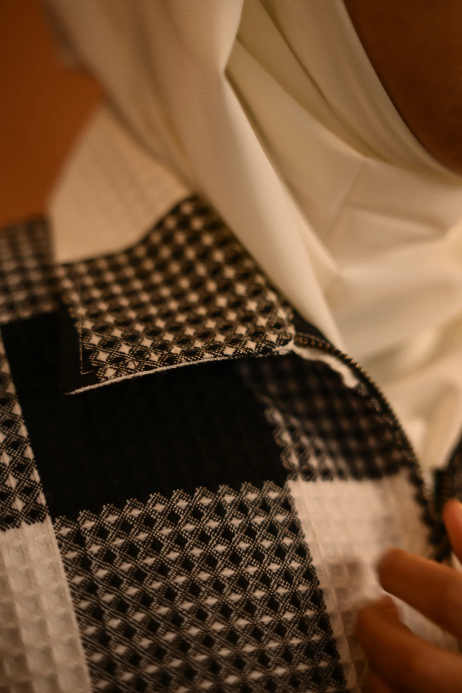 black check kashmiri firan for ladies