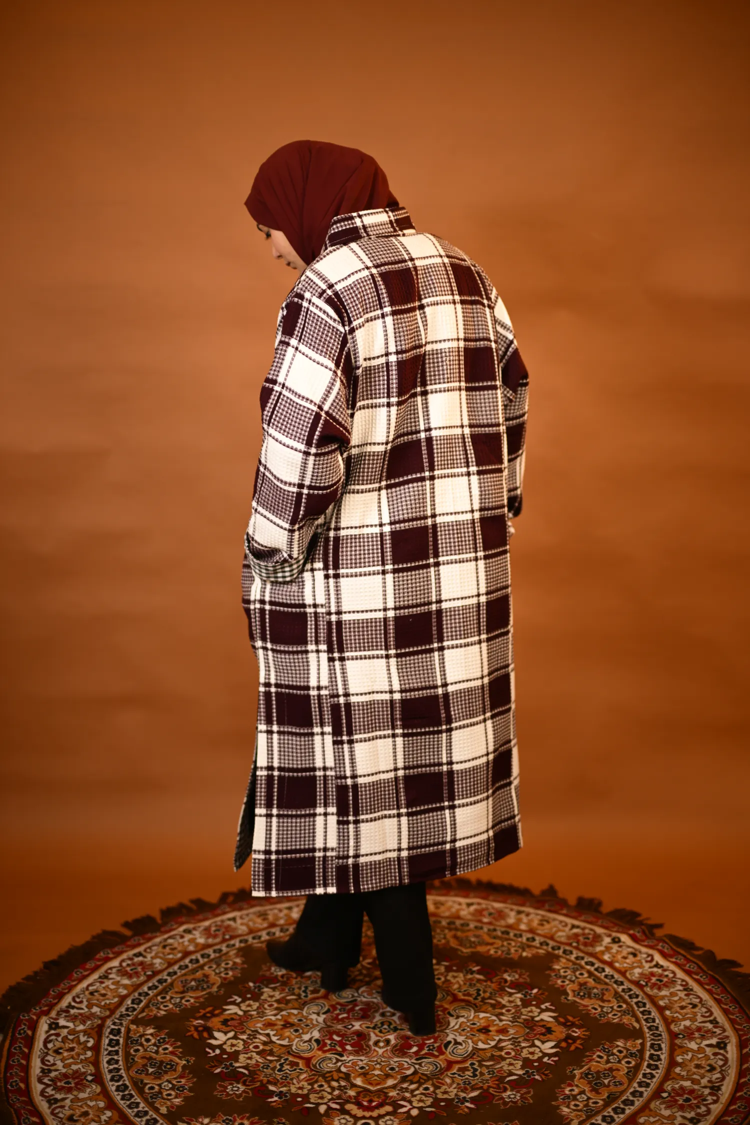 maroon check pheran for girls