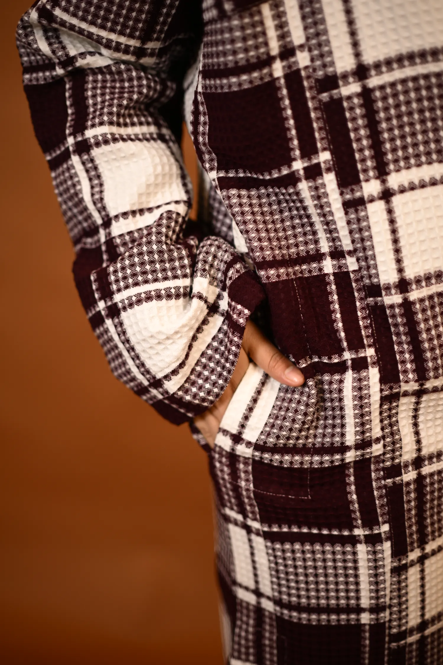 maroon check pheran for females