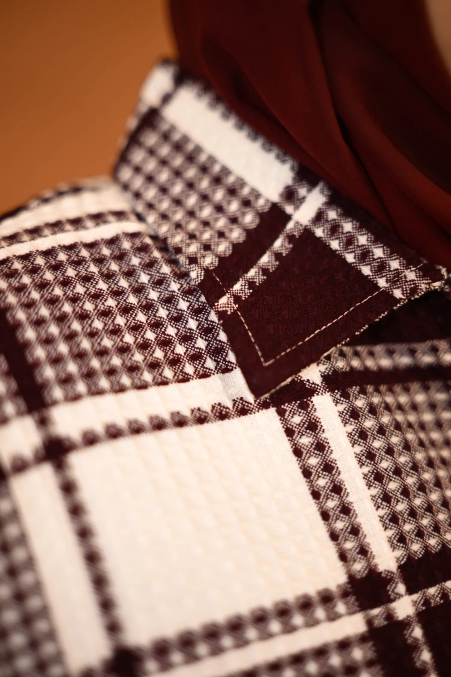 maroon check pheran for females