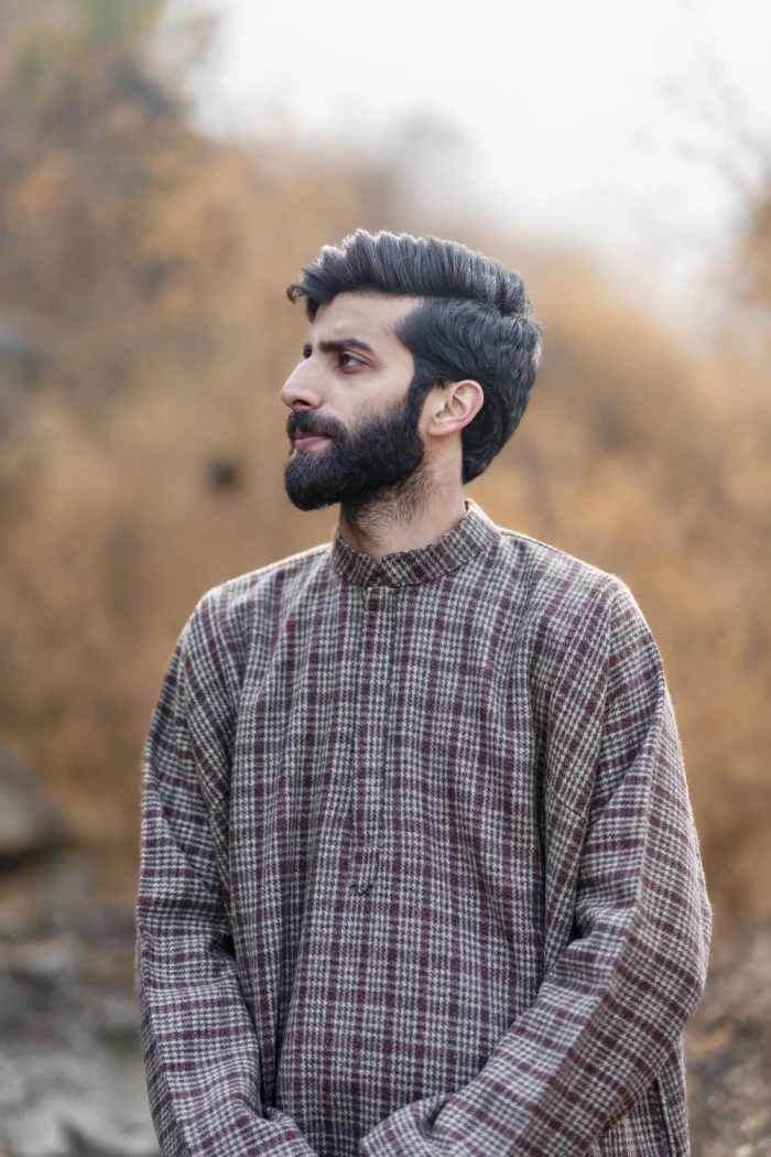 checkered pattu pheran for men